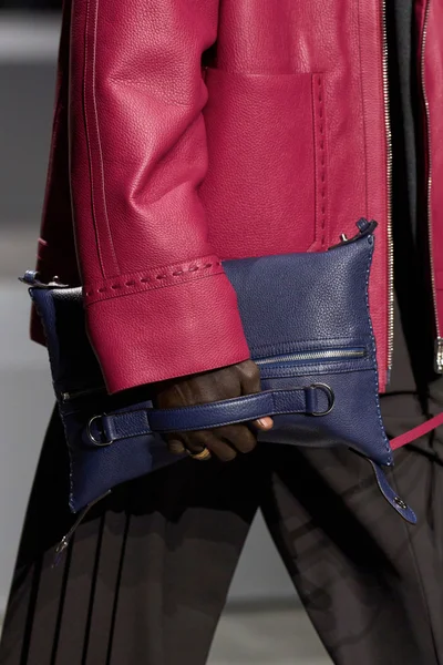 Look 69